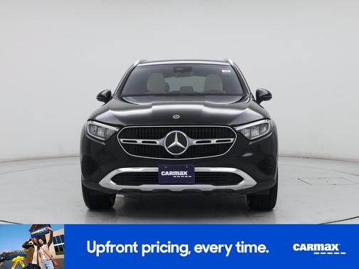 Black 2024 Mercedes-Benz GLC 300