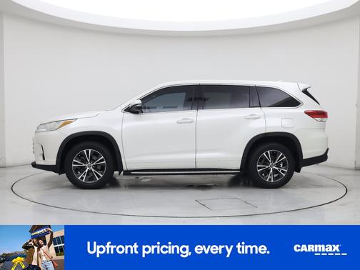White 2018 Toyota Highlander LE