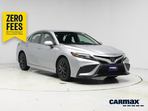 Silver 2022 Toyota Camry SE