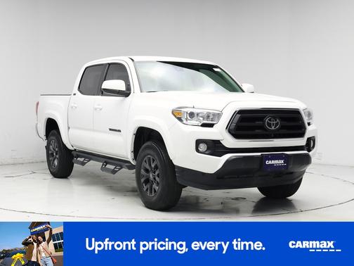 White 2022 Toyota Tacoma SR5