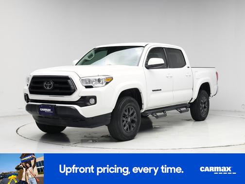 White 2022 Toyota Tacoma SR5