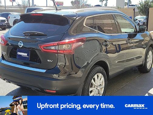 2022 Nissan Rogue Sport SV