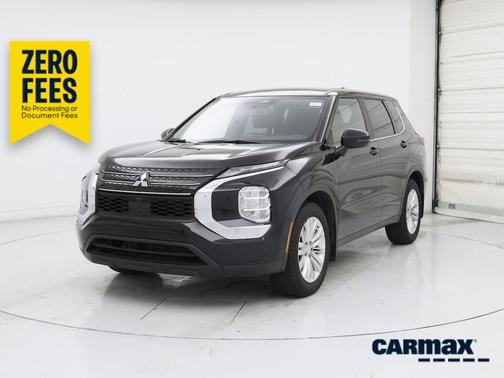 Black 2024 Mitsubishi Outlander ES