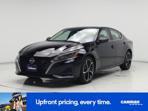 Black 2025 Nissan Altima SR