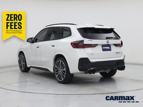 White 2024 BMW X1 M35i