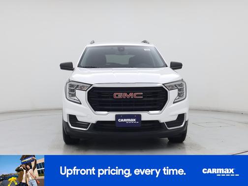 White 2022 GMC Terrain SLE