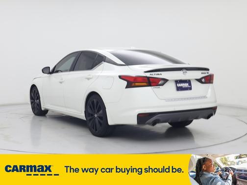 2022 Nissan Altima SR