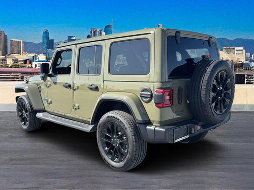 2025 Jeep Wrangler 4xe Sahara