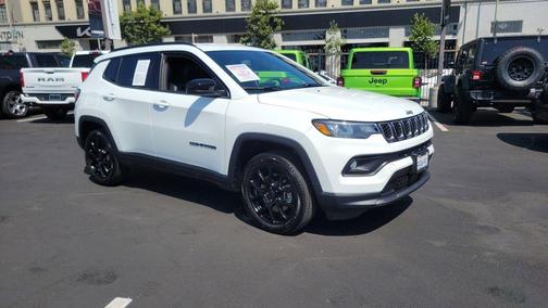 2025 Jeep Compass Latitude