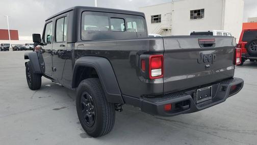 2026 Jeep Gladiator Sport