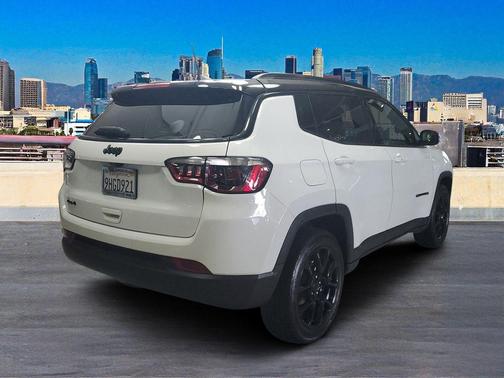 2023 Jeep Compass Altitude