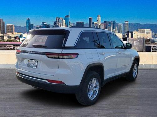 2025 Jeep Grand Cherokee Laredo X