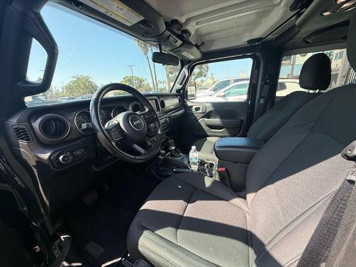 2022 Jeep Wrangler Sport
