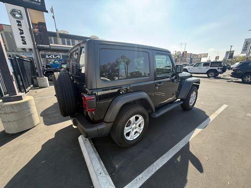 2022 Jeep Wrangler Sport