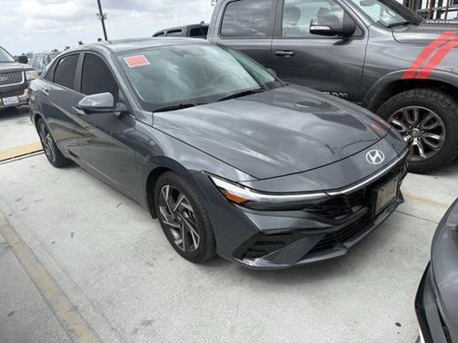 2024 Hyundai ELANTRA Limited