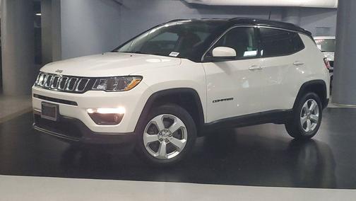 White Clearcoat 2018 Jeep Compass Latitude