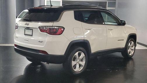 White Clearcoat 2018 Jeep Compass Latitude