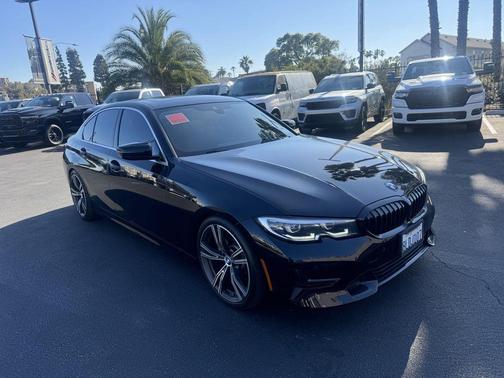 2019 BMW 330 i