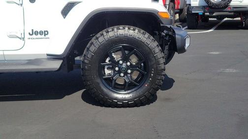 2025 Jeep Gladiator Sport