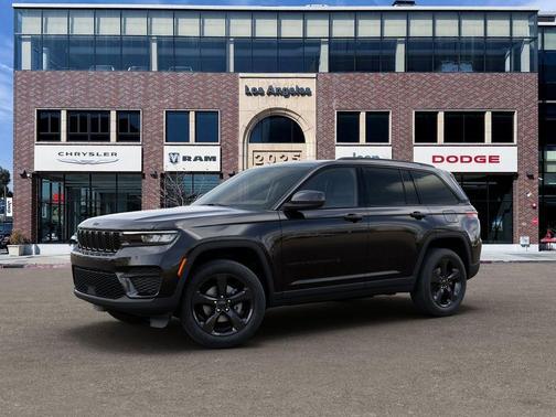 2025 Jeep Grand Cherokee Laredo