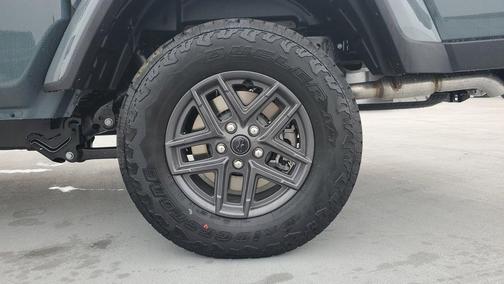 2026 Jeep Gladiator Sport