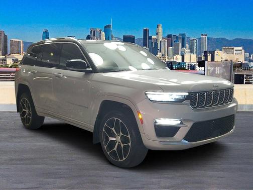 2022 Jeep Grand Cherokee 4xe Summit