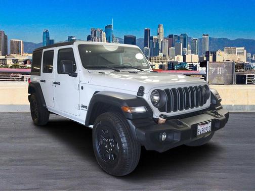 2025 Jeep Wrangler Sport
