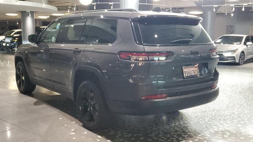 2025 Jeep Grand Cherokee L Laredo