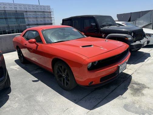 2021 Dodge Challenger SXT