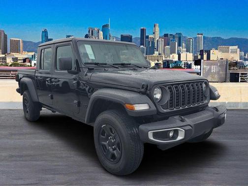 2026 Jeep Gladiator Sport