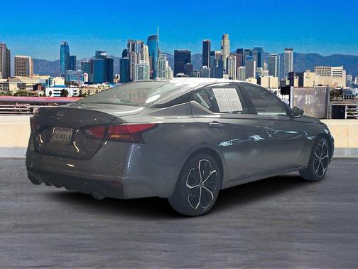 Gun Metallic 2024 Nissan Altima 2.5 SR