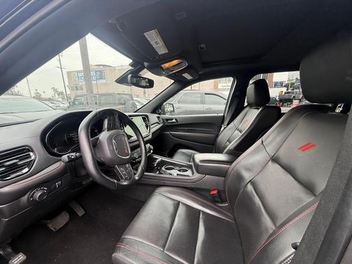 Black Clearcoat 2024 Dodge Durango GT