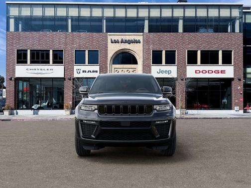 Diamond Black 2026 Jeep Grand Cherokee Limited