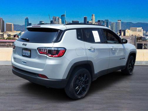 2025 Jeep Compass Latitude