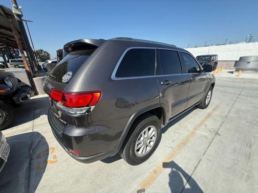 2020 Jeep Grand Cherokee Laredo E