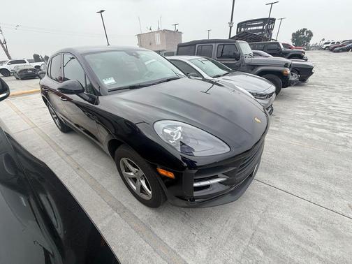 2020 Porsche Macan Base