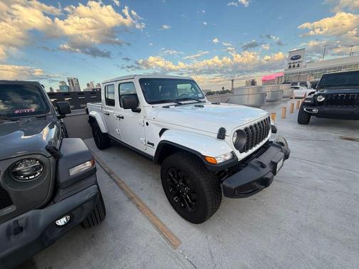 2025 Jeep Gladiator Sport