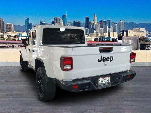 2025 Jeep Gladiator Sport