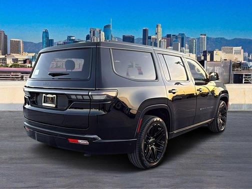 2026 Jeep Grand Wagoneer 