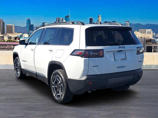2026 Jeep Cherokee LAREDO/LIMITED