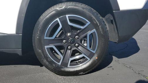 2026 Jeep Cherokee LAREDO/LIMITED