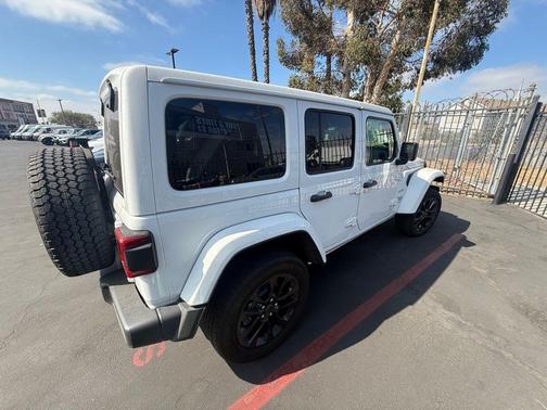 2024 Jeep Wrangler 4xe Sahara