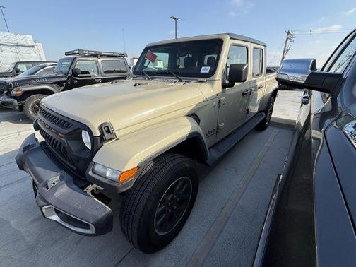 2022 Jeep Gladiator Overland