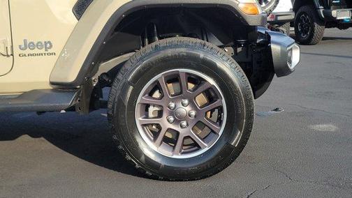 2022 Jeep Gladiator Overland