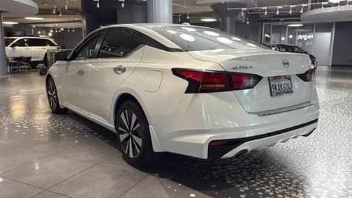 2022 Nissan Altima 2.5 SV