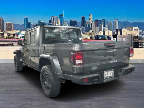 2024 Jeep Gladiator Sport