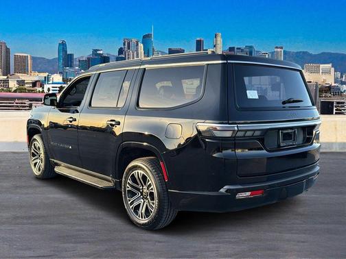 2026 Jeep Grand Wagoneer 