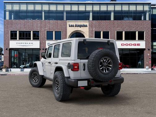 Bright White Clearcoat 2026 Jeep Wrangler Rubicon