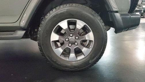 Sting Gray Clearcoat 2018 Jeep Wrangler Unlimited Sahara
