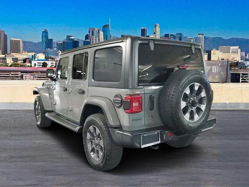 Sting Gray Clearcoat 2018 Jeep Wrangler Unlimited Sahara
